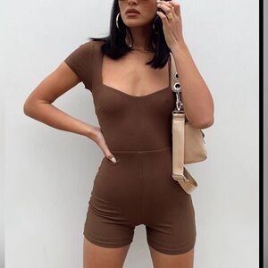 princess polly brown romper!!